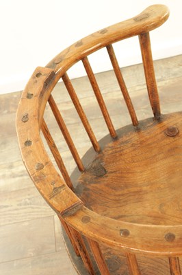 Lot 1216 - A GOOD EARLY 18TH CENTURY ELM PRIMITIVE WELSH STICK BACK CHAIR