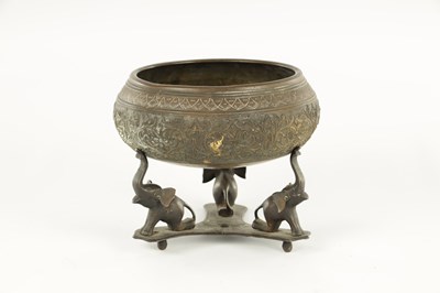 Lot 192 - AN ANGLO INDIAN BRONZE BOWL ON STAND