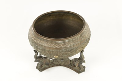 Lot 192 - AN ANGLO INDIAN BRONZE BOWL ON STAND