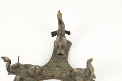 Lot 192 - AN ANGLO INDIAN BRONZE BOWL ON STAND