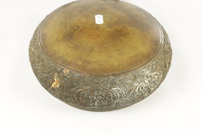 Lot 192 - AN ANGLO INDIAN BRONZE BOWL ON STAND
