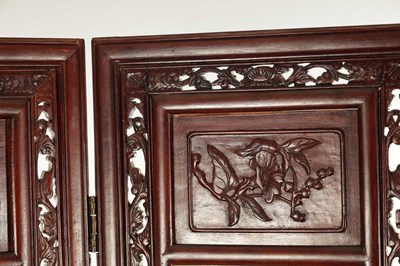 Lot 206 - AN EARLY 20TH CENTURY CHINESE FOUR-SECTION FOLDING SCREEN