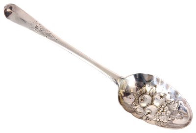 Lot 184 - A GEORGE III SILVER BERRY SPOON with repousse...