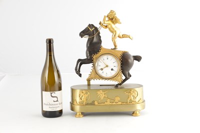 Lot 1635 - AN EARLY 19TH CENTURY FRENCH BRONZE AND ORMOLU MANTEL CLOCK