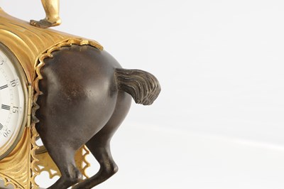 Lot 1635 - AN EARLY 19TH CENTURY FRENCH BRONZE AND ORMOLU MANTEL CLOCK