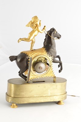 Lot 1635 - AN EARLY 19TH CENTURY FRENCH BRONZE AND ORMOLU MANTEL CLOCK