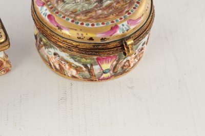 Lot 42 - TWO 19TH CENTURY NAPLES PORCELAIN SNUFF BOXES