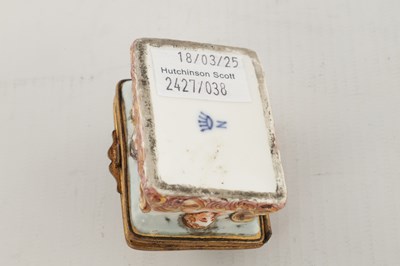 Lot 42 - TWO 19TH CENTURY NAPLES PORCELAIN SNUFF BOXES