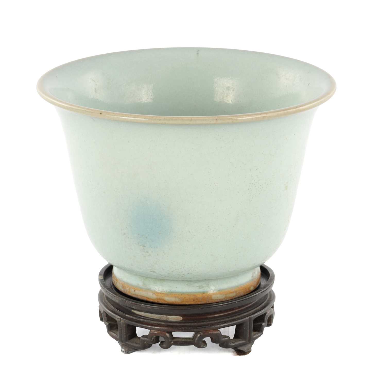 Lot 197 - A CHINESE CRACKLE GLAZE CELADON BOWL ON STAND