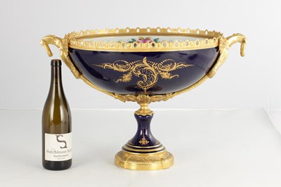 Lot 88 - A LARGE 20TH CENTURY SERVRES PORCELAIN AND ORMOLU MOUNTED CENTRE PIECE