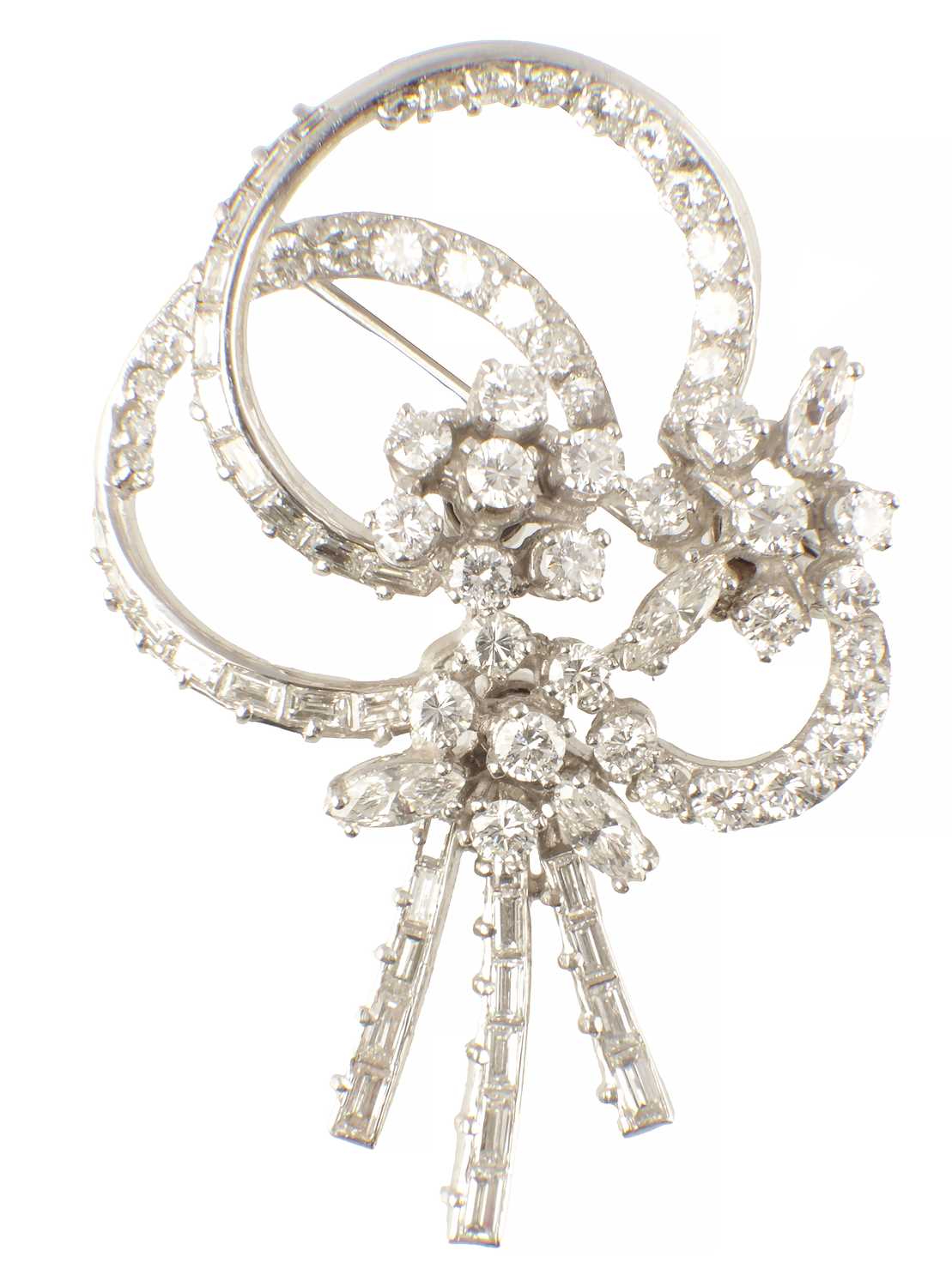 Lot A 1950’S PLATINUM DIAMOND FLOWER BROOCH
