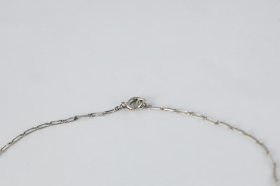 Lot 603 - AN EDWARDIAN PLATINUM AMETHYST & DIAMOND PENDANT NECKLACE