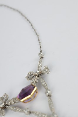Lot 603 - AN EDWARDIAN PLATINUM AMETHYST & DIAMOND PENDANT NECKLACE