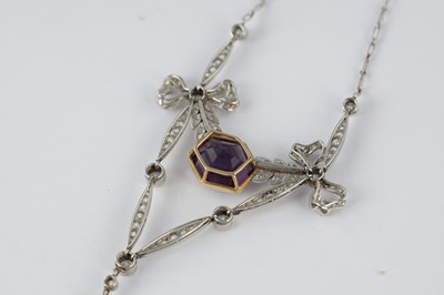Lot 603 - AN EDWARDIAN PLATINUM AMETHYST & DIAMOND PENDANT NECKLACE