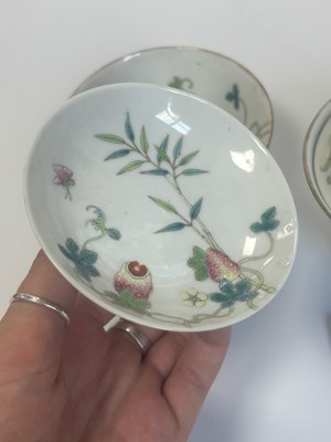 Lot A SET OF FOUR PIECES OF CHINESE REPUBLIC 'MELON' FAMILLE ROSE FORMING BOWLS AND COVERS