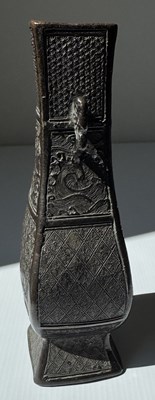 Lot 370 - A 13TH / 14TH CENTURY CHINESE CAST PATINATED BRONZE YUAN DYNASTY VASE