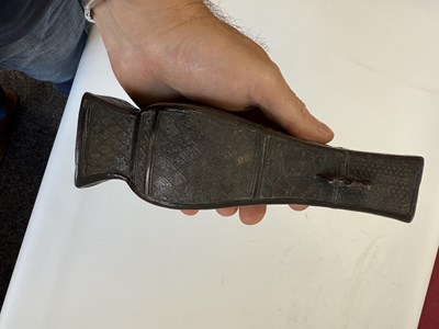 Lot 370 - A 13TH / 14TH CENTURY CHINESE CAST PATINATED BRONZE YUAN DYNASTY VASE