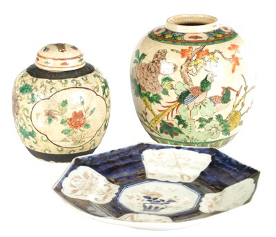 Lot 434 - THREE PIECES OF CHINESE PORCELAIN COMPRISING OF TWO CRACKEL GLAZED GINGER JARS AND A 19TH CENTURY GILT AND BLUE HEXAGON PLATE