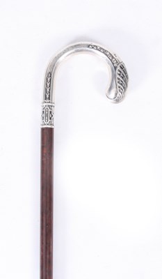 Lot 244 - AN EARLY 20th CENTURY SILVER HANDLED WALKING...