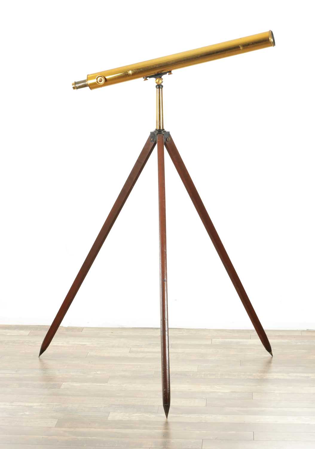 Lot 1007 - W. WATSON & SONS. LONDON. A CASED 19TH CENTURY 3” LACQUERED BRASS TELESCOPE