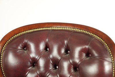 Lot 1707 - A FINE WILLIAM IV MAHOGNAY AND LEATHER BUTTON UPHOLSTERED IMPROVED RECUMBENT READING CHAIR BY R. DAWS, G.R. PATENT