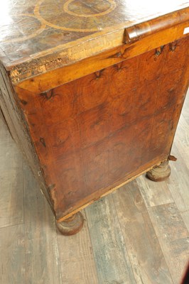 Lot 1710 - A WILLIAM AND MARY LABURUM OYSTER VENNERED CHEST OF DRAWERS