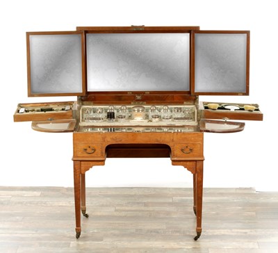 Lot 1652 - A FINE EDWARDIAN INLAID FIGURED SATINWOOD AND MAHOGANY SILVER FITTED DRESSING TABLE