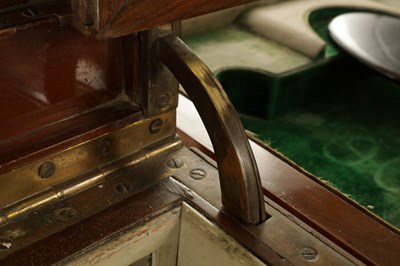 Lot 1652 - A FINE EDWARDIAN INLAID FIGURED SATINWOOD AND MAHOGANY SILVER FITTED DRESSING TABLE