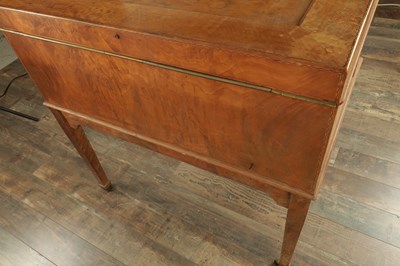 Lot 1652 - A FINE EDWARDIAN INLAID FIGURED SATINWOOD AND MAHOGANY SILVER FITTED DRESSING TABLE