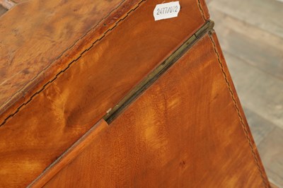 Lot 1652 - A FINE EDWARDIAN INLAID FIGURED SATINWOOD AND MAHOGANY SILVER FITTED DRESSING TABLE