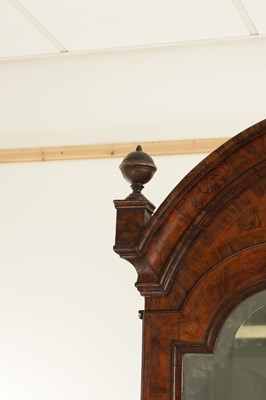 Lot 1722 - AN EARLY 18TH CENTURY BURR WALNUT BUREAU BOOKCASE
