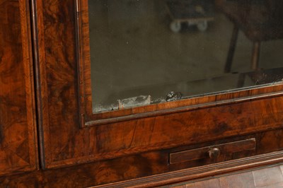 Lot 1722 - AN EARLY 18TH CENTURY BURR WALNUT BUREAU BOOKCASE