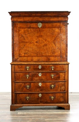 Lot 1614 - A LATE 17TH CENTURY FIGURED WALNUT FALL FRONT ESCRITOIRE