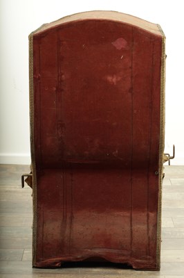 Lot 1628 - AN 18TH CENTURY CHILDREN'S SEDAN CHAIR