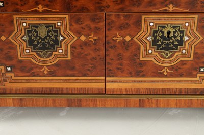 Lot 988 - A FINE PALAIS ROYAL STYLE SILVER GILT FITTED DRESSING BOX