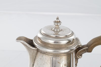 Lot 290 - A 1950'S SILVER COFFEE POT