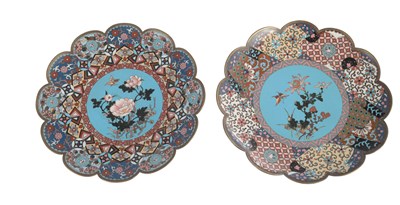 Lot 686 - A PAIR OF JAPANESE MEIJI PERIOD CLOISONNE ENAMEL AND BRONZE DISHES