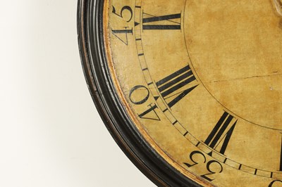 Lot 1476 - WILLIAM MURRELL, HORSHAM. A LATE 18TH CENTURY BLACK JAPANNED TAVERN CLOCK
