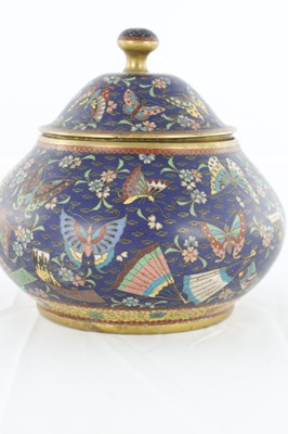Lot 542 - A CHINESE CLOISONNE ENAMEL SQUAT BULBOUS BOWL AND COVER