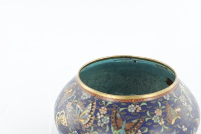 Lot 542 - A CHINESE CLOISONNE ENAMEL SQUAT BULBOUS BOWL AND COVER