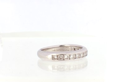 Lot 143 - A TIFFANY & CO LUCIDA PLATINUM ETERNITY RING