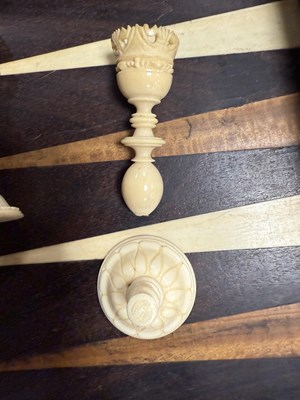 Lot 375 - AN EARLY 19TH CENTURY VIZAGAPATAM INDIAN ROSEWOOD AND IVORY GAMES COMPENDIUM