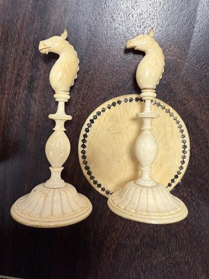 Lot 375 - AN EARLY 19TH CENTURY VIZAGAPATAM INDIAN ROSEWOOD AND IVORY GAMES COMPENDIUM
