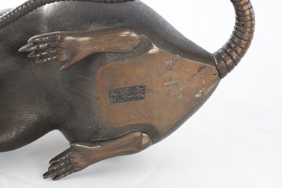 Lot TWO LIFESIZE JAPANESE MEIJI PERIOD PATINATED BRONZE SCULPTURES