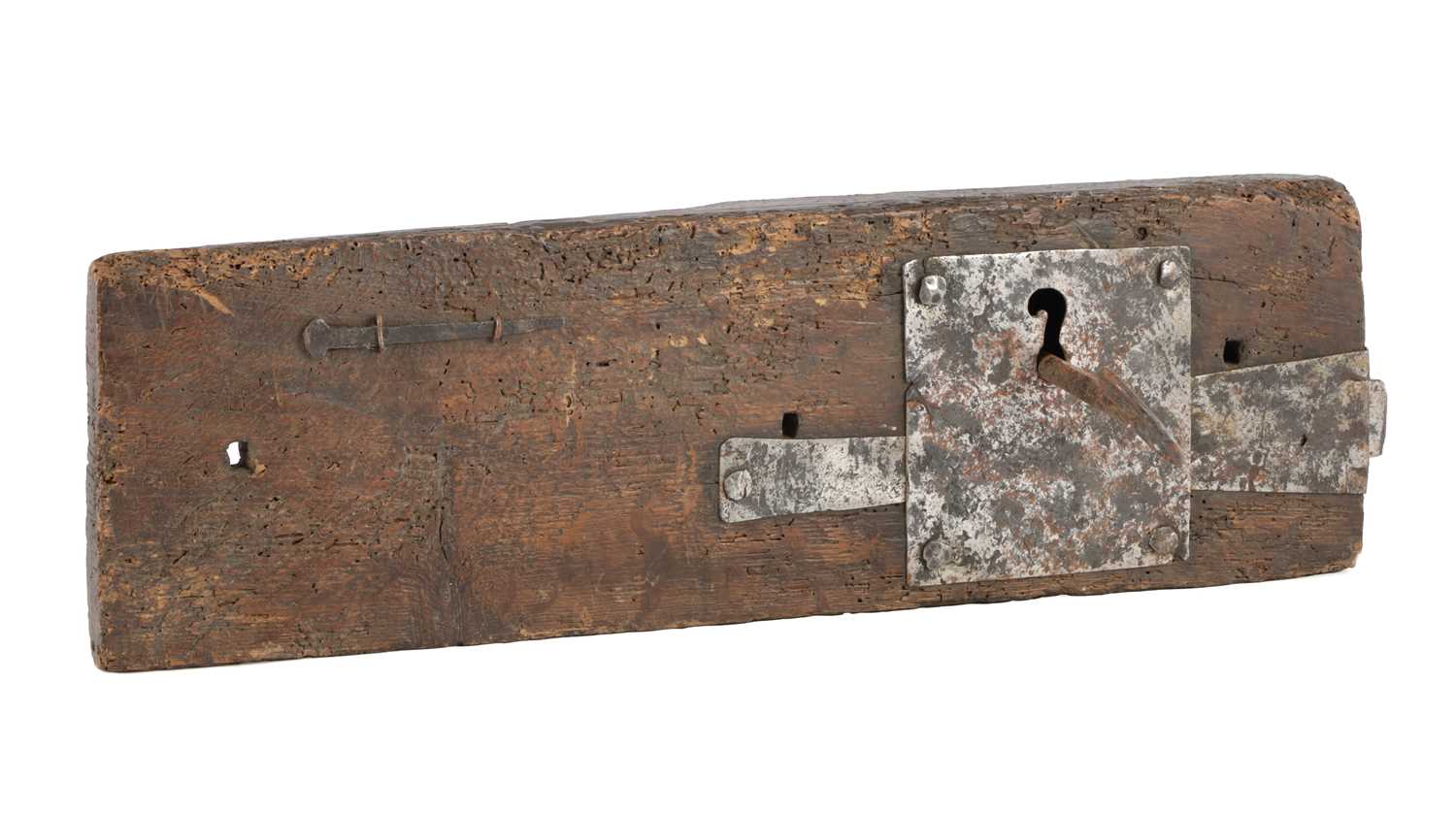 Work Lock Lot 921 - A 17TH CENTURY IRON WORK LOCK