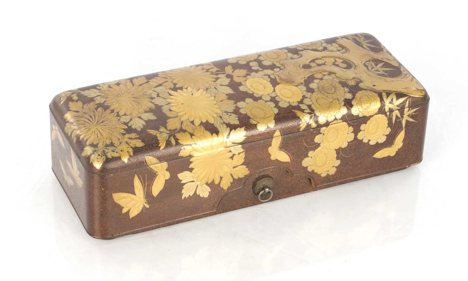 Lot 584 - A JAPANESE MEIJI PERIOD LIDDED RAISED