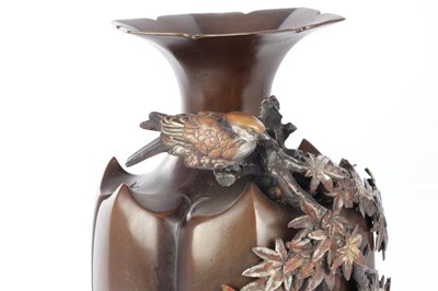 Lot 579 - A FINE JAPANESE MEIJI PERIOD BRONZE VASE
