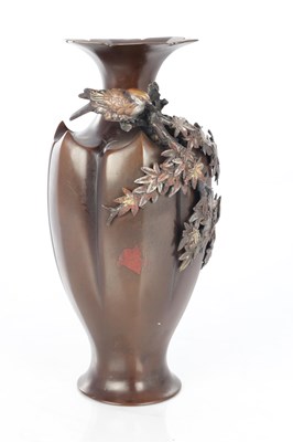 Lot 579 - A FINE JAPANESE MEIJI PERIOD BRONZE VASE