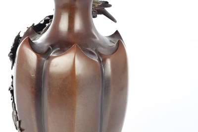 Lot 579 - A FINE JAPANESE MEIJI PERIOD BRONZE VASE