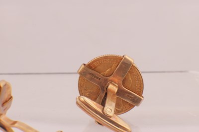 Lot 157 - A PAIR OF HALF-SOVEREIGN CUFFLINKS WITH 9CT GOLD MOUNTS